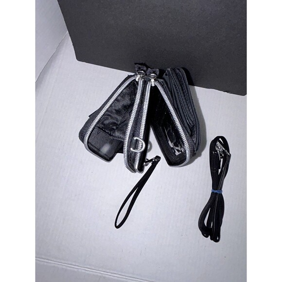 VERA BRADLEY Zip Around Wallet Wristlet Black Quilted Crossbody - Picture 9 of 12